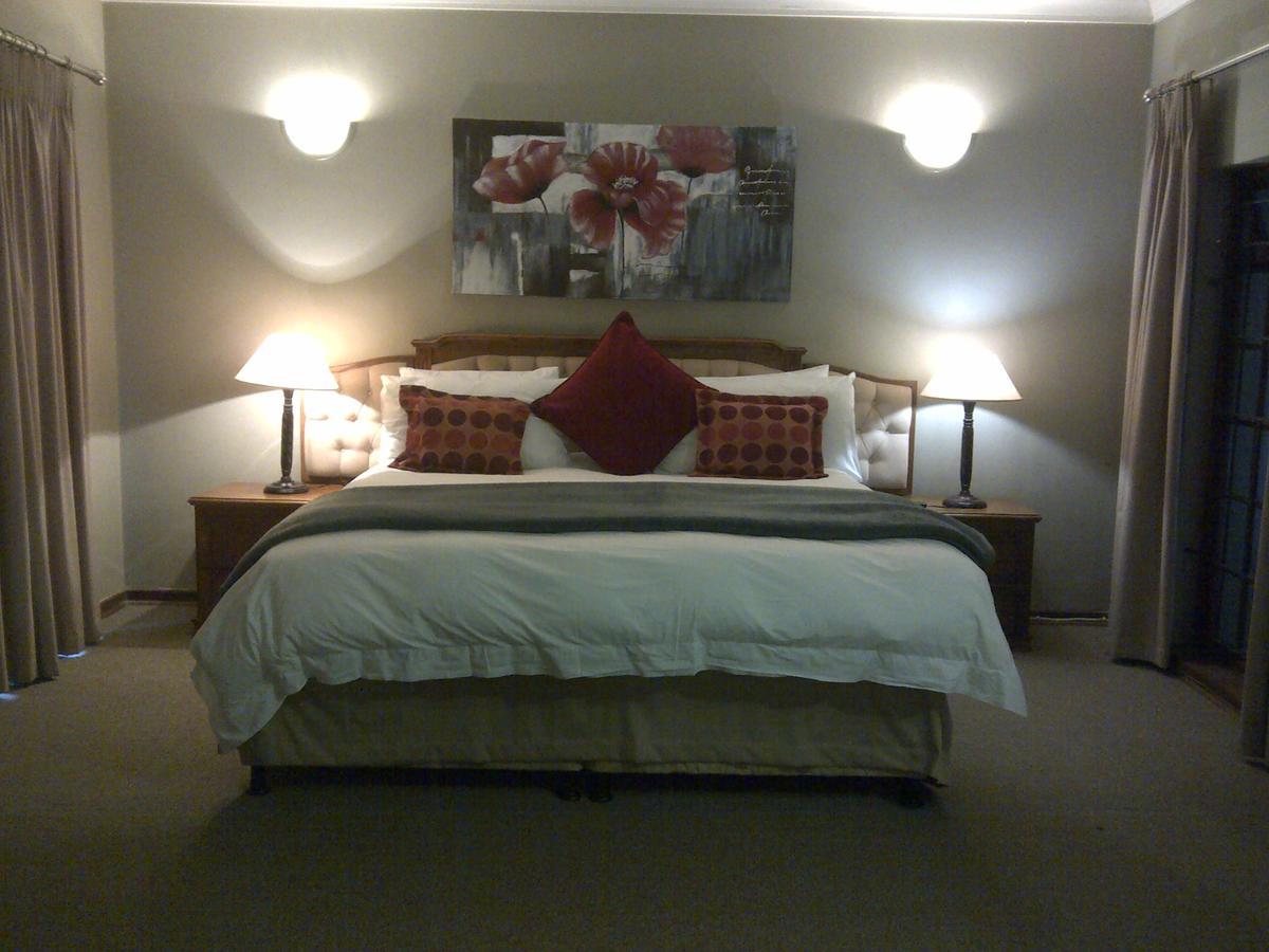 Villa Phezulu Safari Park à Botha's Hill Extérieur photo